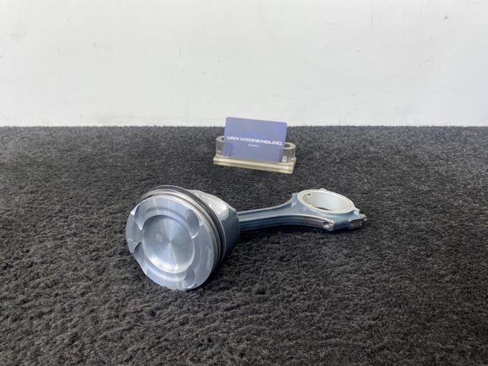 Nieuwe Zuiger Mercedes A (W176) 2.0 A-250 Turbo 16V Prijs € 151,25 Inclusief btw aangeboden door Van Kronenburg Engines