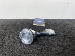 Nieuwe Zuiger Mercedes A (W176) 2.0 A-250 Turbo 16V Prijs € 151,25 Inclusief btw aangeboden door Van Kronenburg Engines