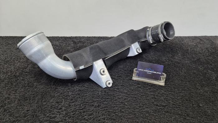 Gebruikte Intercooler Buis Mercedes A (177.0) 2.0 A-45 AMG Turbo 16V 4Matic+ Prijs € 75,00 Inclusief btw aangeboden door Van Kronenburg Engines