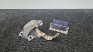 Gebruikte Motorrubber Renault Trafic (1FL/2FL/3FL/4FL) 1.6 dCi 95 Prijs € 30,00 Inclusief btw aangeboden door Van Kronenburg Engines