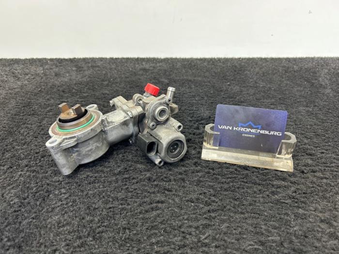 Gebruikte Brandstofpomp Mechanisch Mercedes C (W204) 1.8 C-180 CGI 16V Prijs € 170,01 Inclusief btw aangeboden door Van Kronenburg Engines