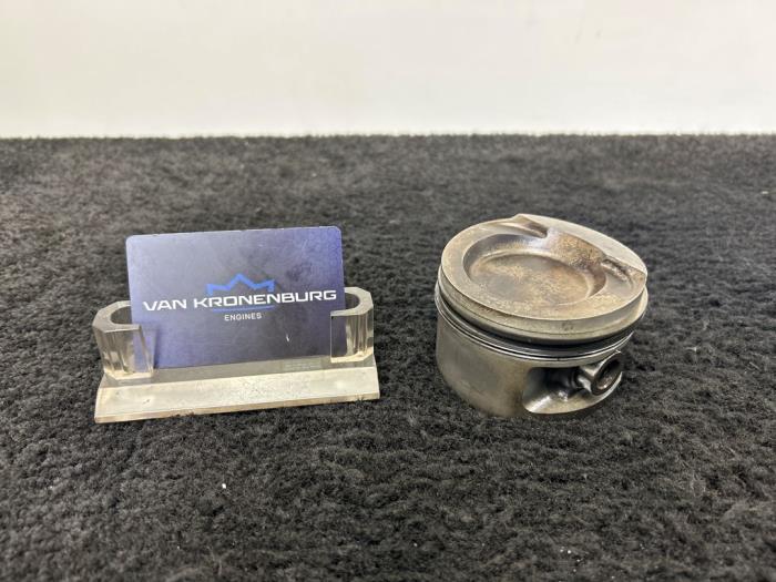 Gebruikte Zuiger Volkswagen Golf III (1H1) 2.8 VR6 Prijs op aanvraag aangeboden door Van Kronenburg Engines