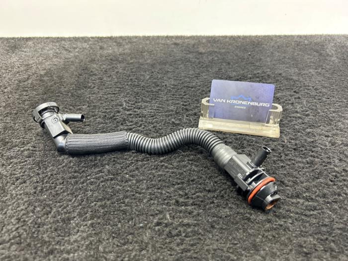 Gebruikte Carterventilatie Mercedes B (W247) 2.0 B-200d 4-Matic Prijs € 25,00 Inclusief btw aangeboden door Van Kronenburg Engines