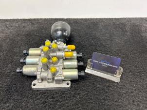 Gebruikte Hydrauliek pomp Lamborghini Murcielago Roadster 6.2 V12 48V Prijs € 2.419,94 Inclusief btw aangeboden door Van Kronenburg Engines