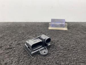 Gebruikte Voorgloei Relais Mercedes Vito (447.6) 2.2 119 CDI 16V BlueTEC 4x4 Prijs € 25,00 Inclusief btw aangeboden door Van Kronenburg Engines