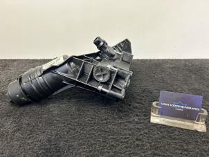 Gebruikte Oliefilterhuis BMW X6 (G06) xDrive M50d 3.0 24V Prijs € 200,00 Inclusief btw aangeboden door Van Kronenburg Engines