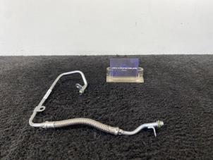 Gebruikte Oliedruk Leiding Mercedes C (W205) C-200 2.0 CGI 4-Matic 16V Prijs € 25,00 Inclusief btw aangeboden door Van Kronenburg Engines