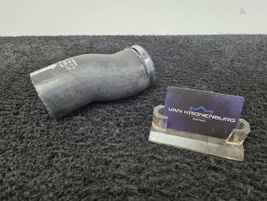 Gebruikte Intercooler Slang Mercedes C (W205) C-63 AMG 4.0 V8 Biturbo Prijs € 40,00 Inclusief btw aangeboden door Van Kronenburg Engines