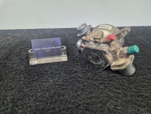 Gebruikte Hogedrukpomp Porsche Cayenne (9PA) 4.8 V8 32V Turbo Prijs € 1.210,00 Inclusief btw aangeboden door Van Kronenburg Engines