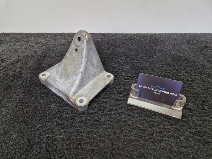 Gebruikte Motorsteun Landrover Range Rover IV (LG) 3.0 V6 Supercharged Prijs € 50,00 Inclusief btw aangeboden door Van Kronenburg Engines