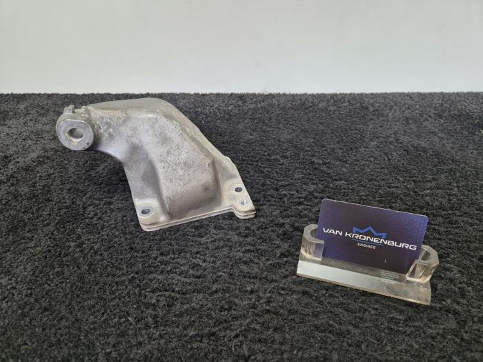 Gebruikte Motorrubber Mercedes ML II (164/4JG) 5.0 500 4-Matic V8 24V Prijs € 302,50 Inclusief btw aangeboden door Van Kronenburg Engines