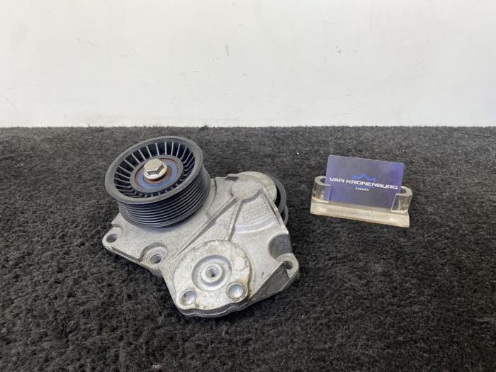 Gebruikte Spanrol Multiriem Jaguar F-type 3.0 S V6 24V Prijs € 30,00 Inclusief btw aangeboden door Van Kronenburg Engines