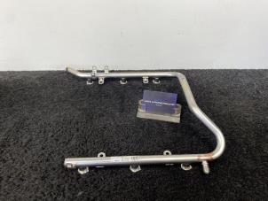 Gebruikte Injector brug Mercedes C (W203) 3.2 C-320 V6 18V Prijs € 20,00 Inclusief btw aangeboden door Van Kronenburg Engines