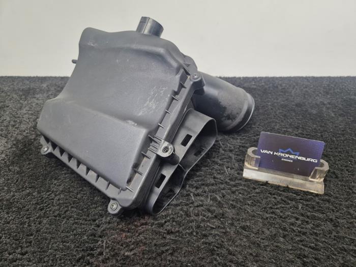 Gebruikte Luchtfilterhuis Audi RS 6 (C6) RS6 5.0 V10 40V TFSI Prijs € 150,00 Inclusief btw aangeboden door Van Kronenburg Engines