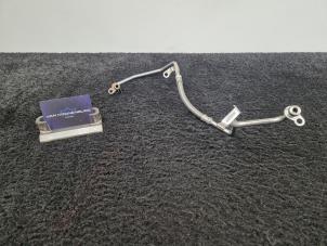 Gebruikte Oliedruk Leiding Mercedes E (W213) E-220d 2.0 Turbo 16V 4-Matic Prijs € 40,00 Inclusief btw aangeboden door Van Kronenburg Engines