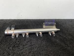Gebruikte Injector brug Opel Insignia Prijs € 45,00 Inclusief btw aangeboden door Van Kronenburg Engines