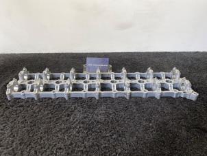 Gebruikte Nokkenashuis BMW 3 serie (E90) 330d xDrive 24V Prijs € 121,00 Inclusief btw aangeboden door Van Kronenburg Engines