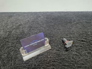 Gebruikte Nokkenas Sensor Mercedes ML III (166) 3.0 ML-350 BlueTEC V6 24V 4-Matic Prijs € 15,00 Inclusief btw aangeboden door Van Kronenburg Engines