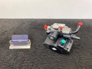 Gebruikte Dieselpomp Mercedes E Estate (S212) E-200 CDI 16V BlueEfficiency,BlueTEC Prijs € 150,00 Inclusief btw aangeboden door Van Kronenburg Engines