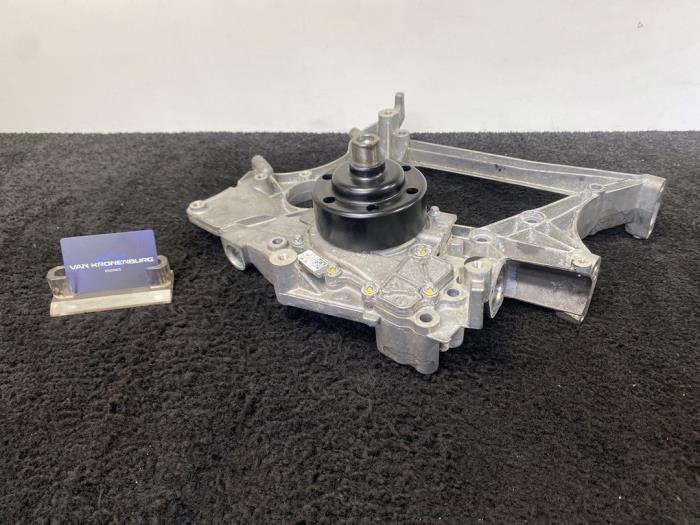 Gebruikte Dynamosteun onder Mercedes Sprinter 3t (906.61) 216 CDI 16V Prijs € 121,00 Inclusief btw aangeboden door Van Kronenburg Engines