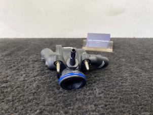 Nieuwe Thermostaathuis Ford Transit 2.0 TDCi 16V Eco Blue 105 Prijs € 42,35 Inclusief btw aangeboden door Van Kronenburg Engines