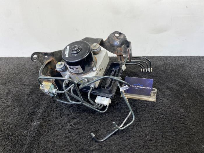 Gebruikte ABS Pomp Nissan Navara (D40) 2.5 dCi 16V 4x4 Prijs € 130,00 Inclusief btw aangeboden door Van Kronenburg Engines