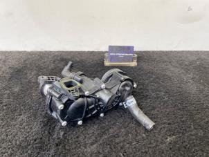 Gebruikte Thermostaathuis Audi A6 Avant (C7) 3.0 TDI V6 24V Quattro Prijs € 54,99 Inclusief btw aangeboden door Van Kronenburg Engines