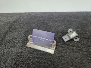 Gebruikte Brandstofdruk sensor Volkswagen Transporter/Caravelle T6 2.0 TDI 150 4Motion Prijs € 19,95 Inclusief btw aangeboden door Van Kronenburg Engines