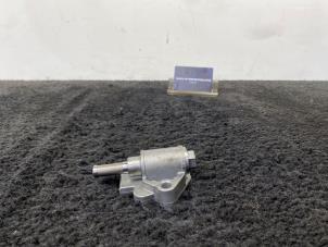 Gebruikte Spanner diversen Mercedes C (W205) C-200 2.0 CGI 16V Prijs € 17,50 Inclusief btw aangeboden door Van Kronenburg Engines