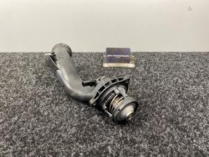 Gebruikte Thermostaat Mercedes SL AMG (R231) 5.5 63 AMG V8 32V Prijs € 99,99 Inclusief btw aangeboden door Van Kronenburg Engines