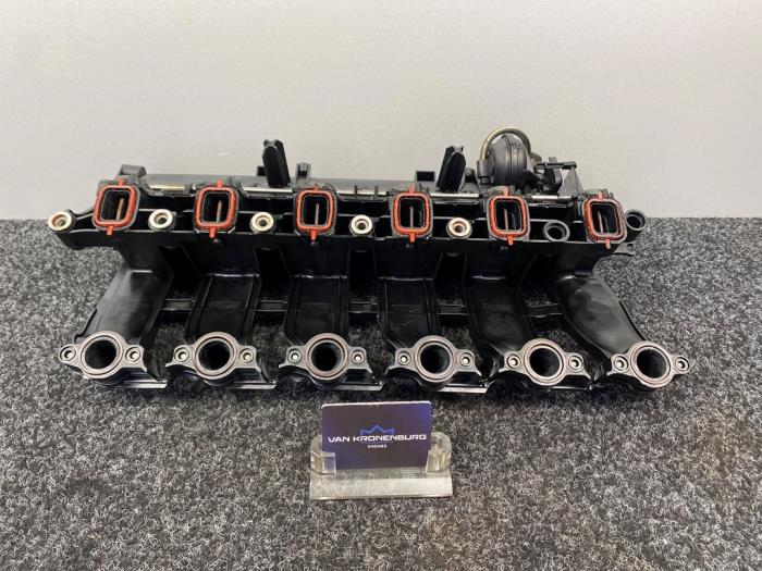 Gebruikte Spruitstuk Inlaat BMW 3 serie (E92) 330d 24V Prijs € 149,96 Inclusief btw aangeboden door Van Kronenburg Engines