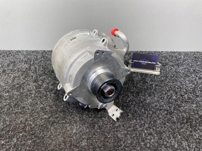 Gebruikte Alternator Porsche Cayenne III (9YA) 3.0 V6 24V Turbo E-Hybrid Prijs € 1.210,00 Inclusief btw aangeboden door Van Kronenburg Engines