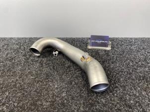 Gebruikte Intercooler Buis Mercedes SL AMG (R231) 5.5 63 AMG V8 32V Prijs € 50,00 Inclusief btw aangeboden door Van Kronenburg Engines