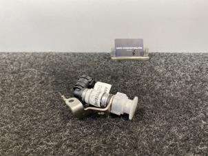 Nieuwe Waterpijp Mercedes C-Klasse AMG (W206) C-63S E-Performance AMG 2.0 Turbo 4-Matic+ Prijs € 50,00 Inclusief btw aangeboden door Van Kronenburg Engines