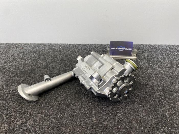 Gebruikte Oliepomp Mercedes S (W220) 5.8 S-600L V12 36V Prijs € 249,95 Inclusief btw aangeboden door Van Kronenburg Engines