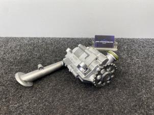 Gebruikte Oliepomp Mercedes S (W220) 5.8 S-600L V12 36V Prijs € 249,95 Inclusief btw aangeboden door Van Kronenburg Engines