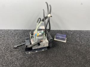 Gebruikte ABS Pomp Mercedes GLS AMG (X167) 4.0 63 AMG 4-Matic+ EQ Boost Prijs € 999,94 Inclusief btw aangeboden door Van Kronenburg Engines