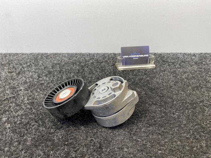 Gebruikte Spanrol Multiriem Audi A6 Avant (C6) 3.2 V6 24V FSI Prijs € 25,00 Inclusief btw aangeboden door Van Kronenburg Engines