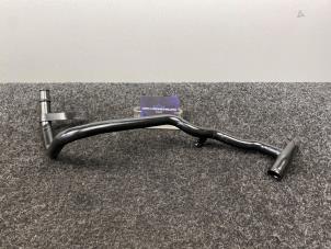 Gebruikte Waterpijp Volkswagen Golf VII (AUA) 1.6 TDI 16V Prijs € 8,95 Inclusief btw aangeboden door Van Kronenburg Engines