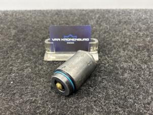Oliedruk sensor van een Mercedes-Benz Sprinter Tourer 3,5t (907.7) 211 CDI 2.1 D RWD