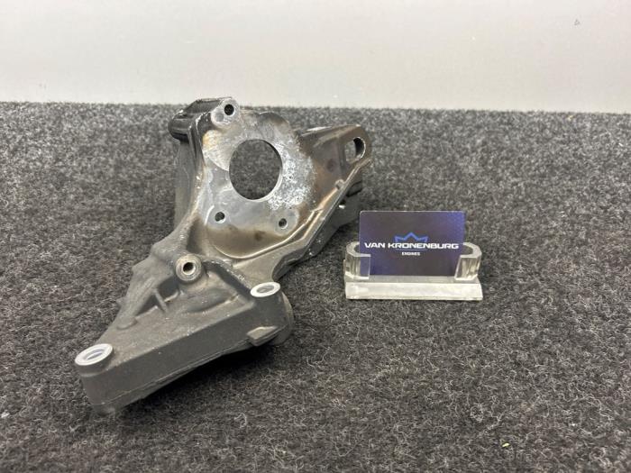 Gebruikte Dynamosteun onder Volkswagen Crafter (SY) 2.0 TDI 4Motion Prijs € 59,96 Inclusief btw aangeboden door Van Kronenburg Engines