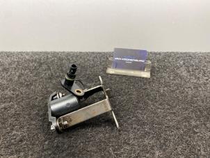 Gebruikte Olie niveau sensor Mercedes CLS (C219) 320 CDI 24V Prijs € 19,95 Inclusief btw aangeboden door Van Kronenburg Engines