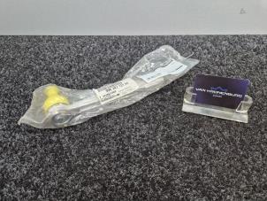 Nieuwe Spoorstang Eind links Porsche 911 (996) 3.4 Carrera 4 24V Prijs € 50,00 Inclusief btw aangeboden door Van Kronenburg Engines