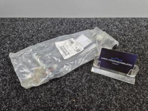 Nieuwe Stabilisatorstang voor Porsche 911 (996) 3.4 Carrera 4 24V Prijs € 40,00 Inclusief btw aangeboden door Van Kronenburg Engines