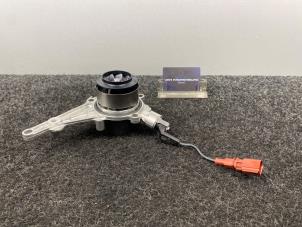 Gebruikte Waterpomp Audi A3 Sportback (8YA) 2.0 35 TDI 16V Prijs € 50,00 Inclusief btw aangeboden door Van Kronenburg Engines