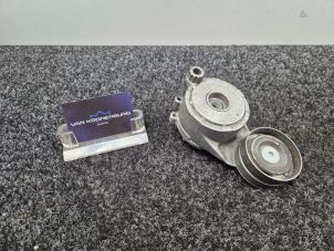 Gebruikte Spanner multiriem Mercedes S (222.0/222.1) 3.0 S-350 BlueTEC, S-350d 24V Prijs € 50,00 Inclusief btw aangeboden door Van Kronenburg Engines