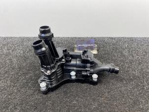 Gebruikte Thermostaathuis Audi A3 Sportback (8YA) 2.0 35 TDI 16V Prijs € 70,00 Inclusief btw aangeboden door Van Kronenburg Engines