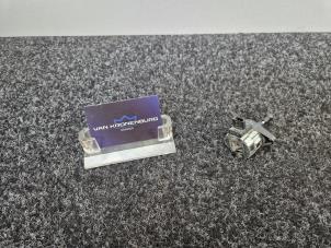 Gebruikte Motor Koplamp Porsche 911 (996) 3.6 GT2 Turbo 24V Prijs € 29,95 Inclusief btw aangeboden door Van Kronenburg Engines