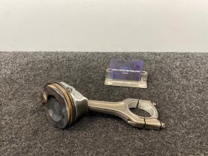 Gebruikte Zuiger BMW 3 serie (E92) 320i 16V Prijs € 69,95 Inclusief btw aangeboden door Van Kronenburg Engines