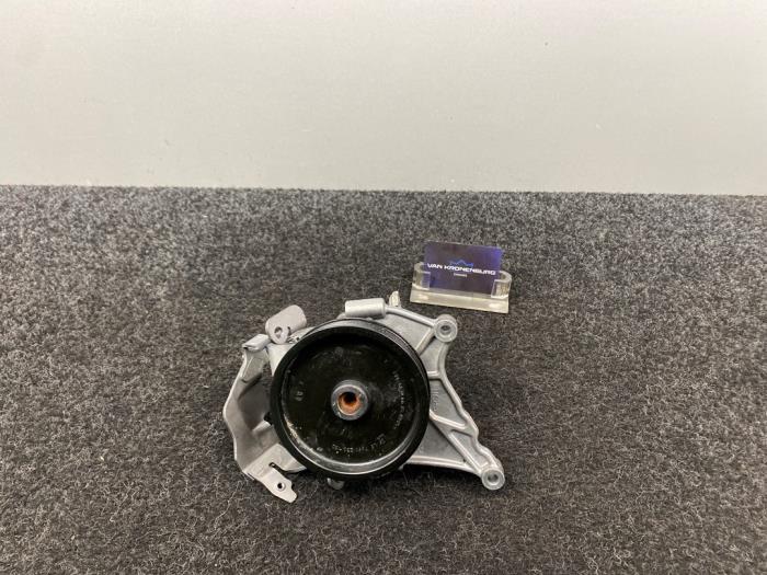 Stuurbekrachtiging Pomp van een Mercedes-Benz G (463) G 63 AMG 5.5 V8 32V 2014